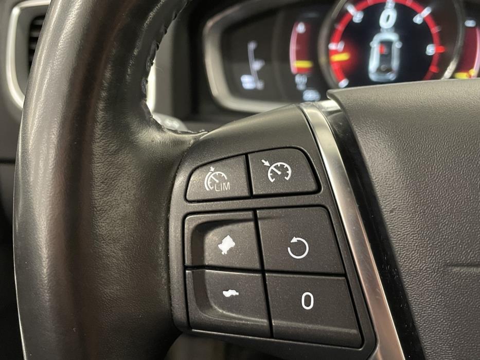 VOLVO V60 Cross Country 2018