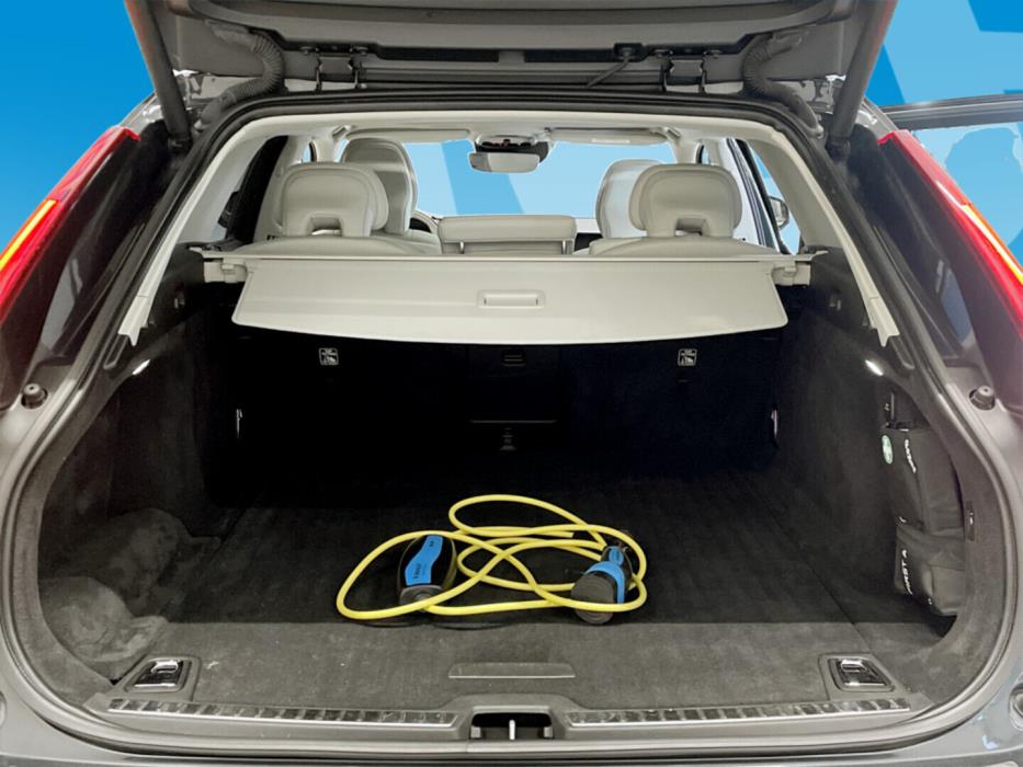 VOLVO V90 2020