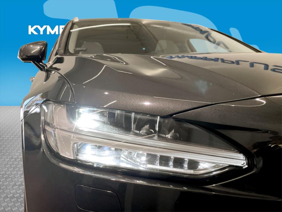 VOLVO V90 2020
