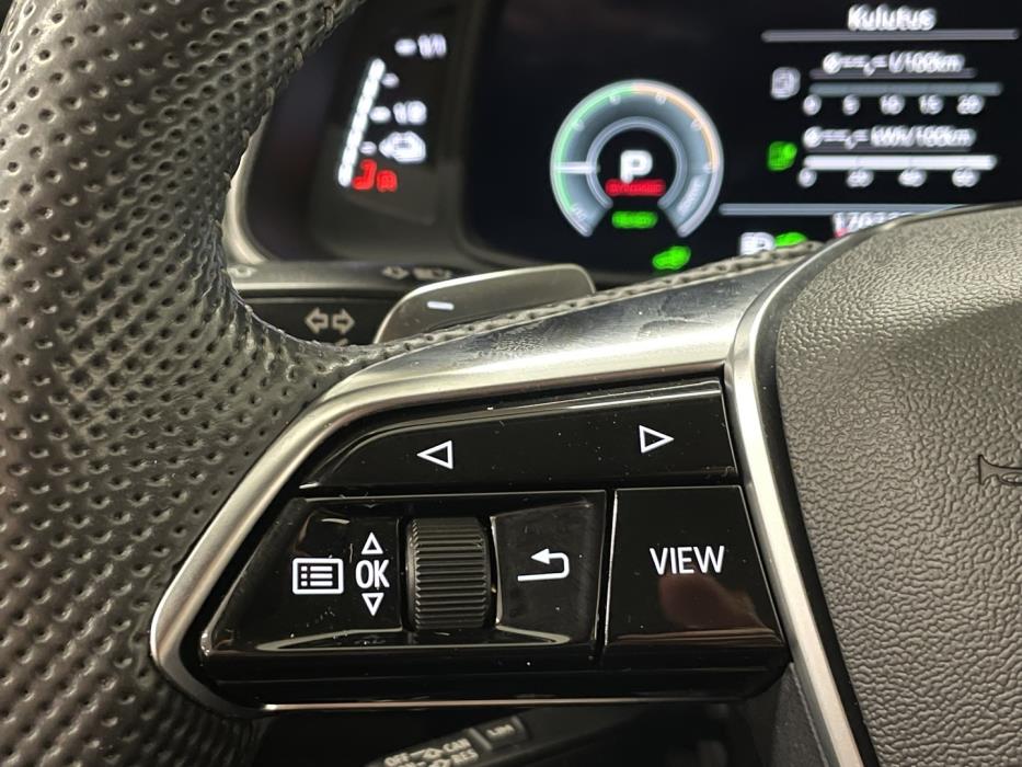 AUDI A6 2021