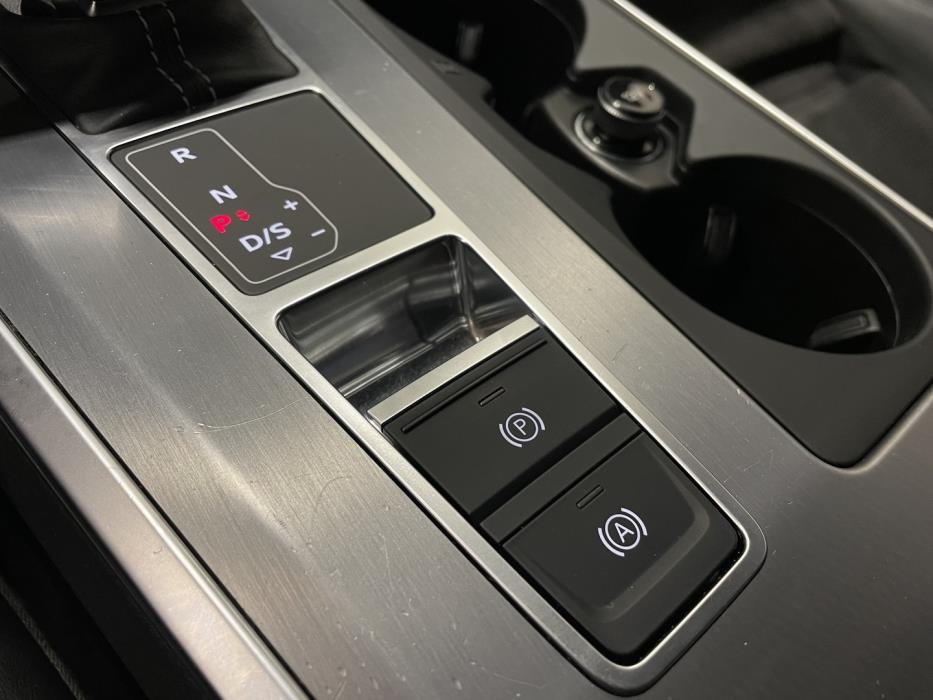 AUDI A6 2021