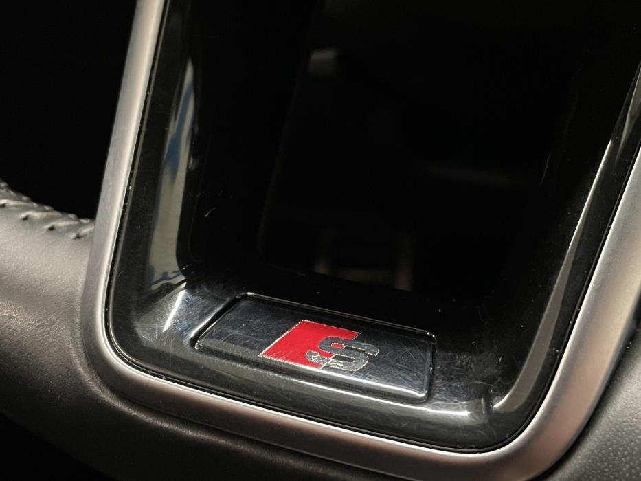 AUDI A6 2021