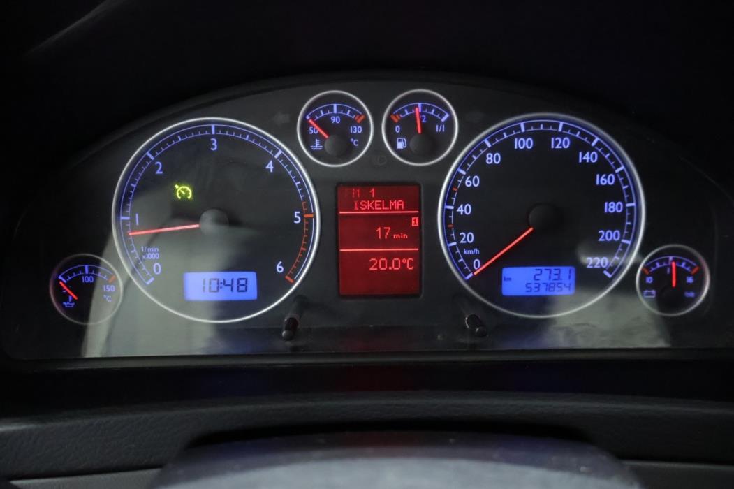 VOLKSWAGEN Multivan 2004