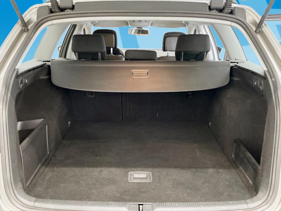 VOLKSWAGEN Passat 2014