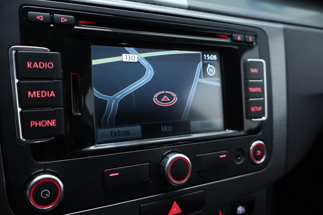 VOLKSWAGEN Passat 2014