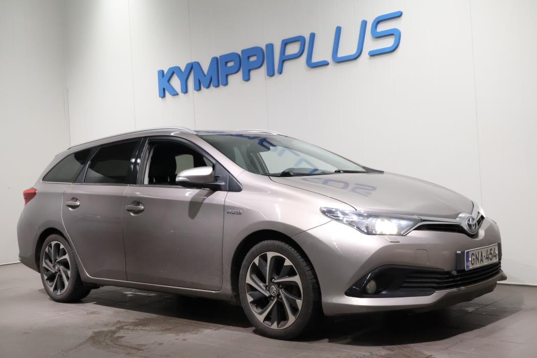 TOYOTA Auris 2016