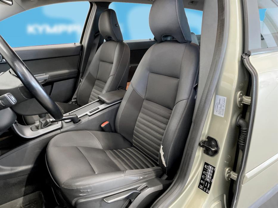 VOLVO V50 2010