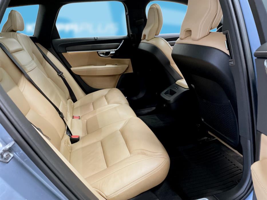 VOLVO V90 Cross Country 2019