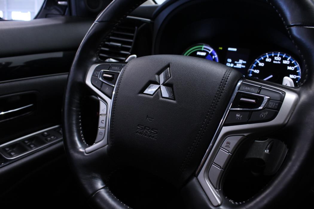 MITSUBISHI Outlander PHEV 2019