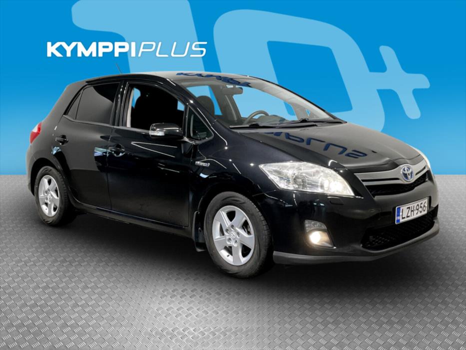 TOYOTA Auris 2011