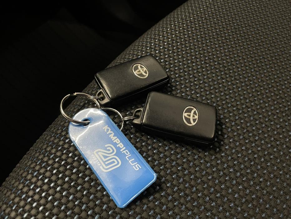 TOYOTA Auris 2011
