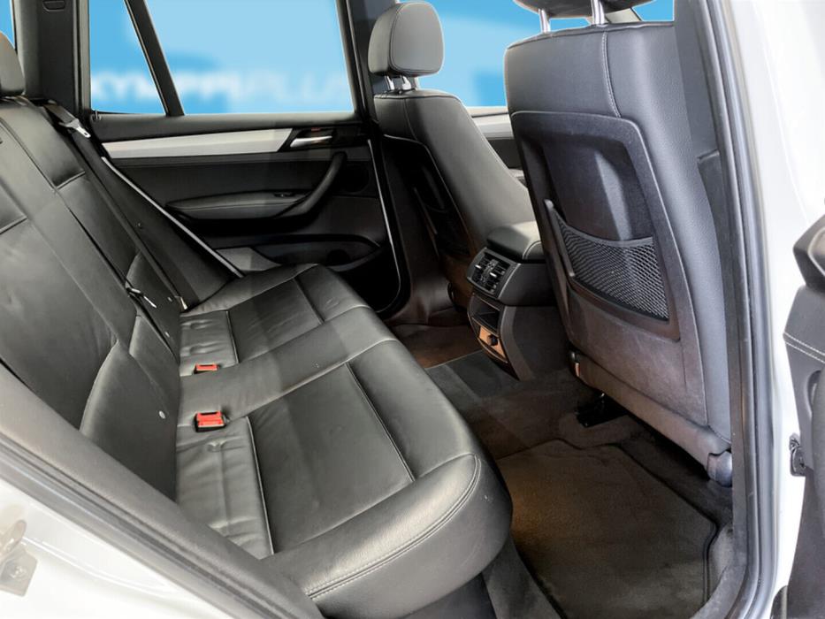 BMW X3 2011