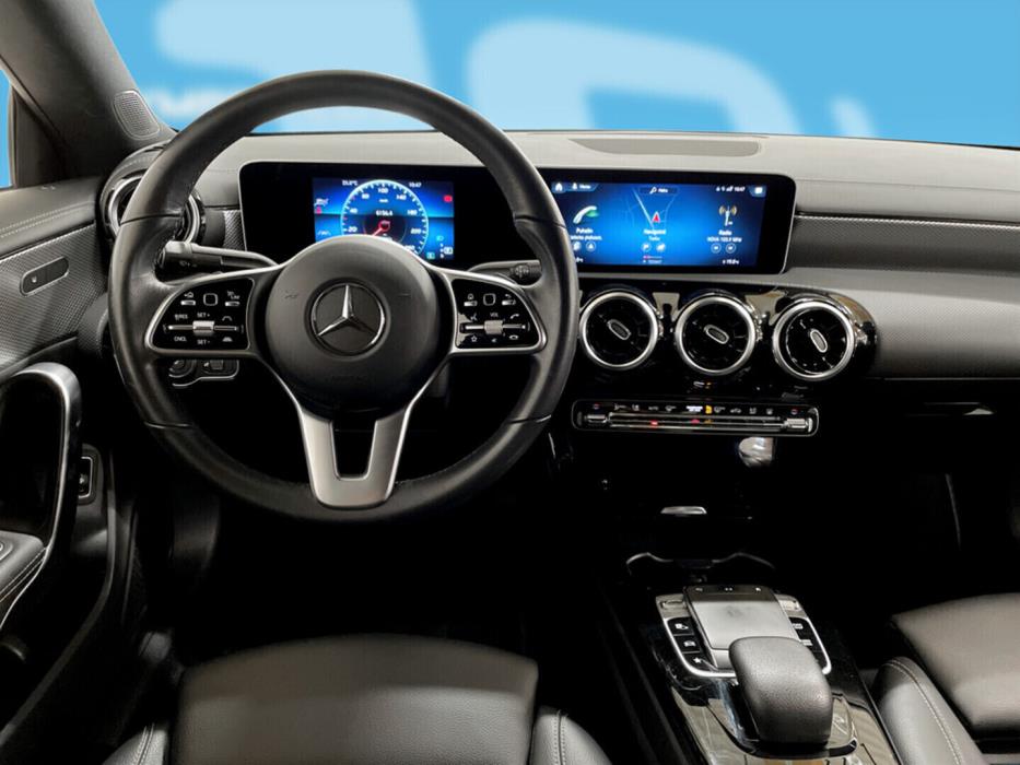 MERCEDES-BENZ CLA 2019