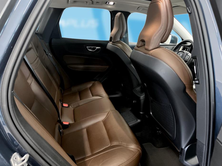 VOLVO XC60 2019