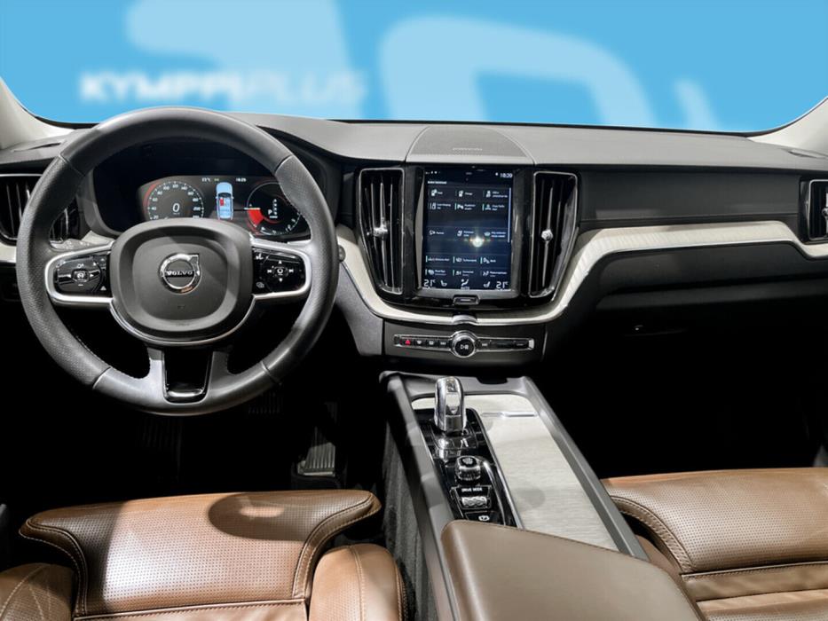 VOLVO XC60 2019