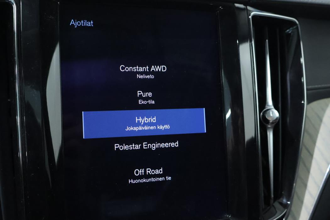 VOLVO XC60 2019