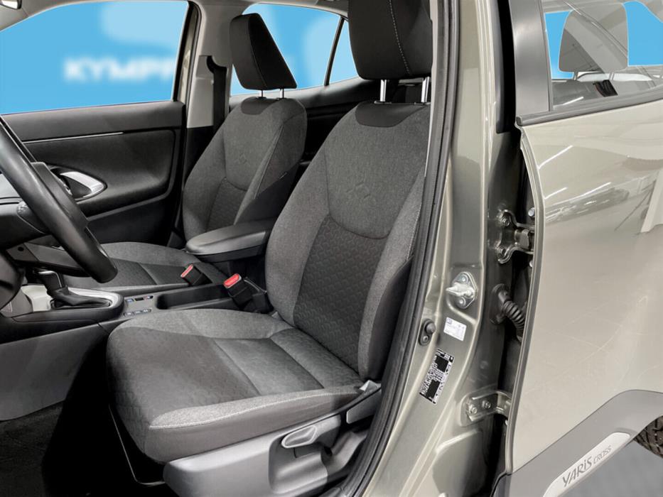 TOYOTA Yaris Cross 2021