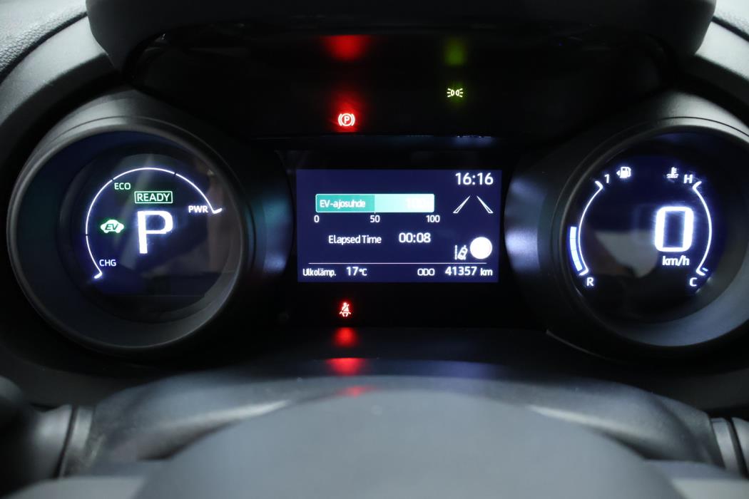 TOYOTA Yaris Cross 2021