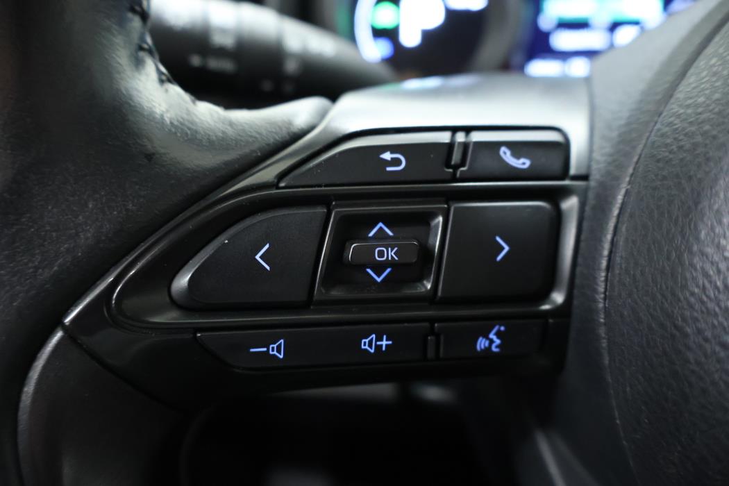 TOYOTA Yaris Cross 2021