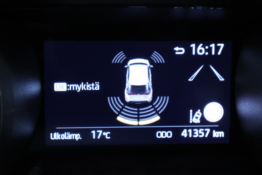 TOYOTA Yaris Cross 2021