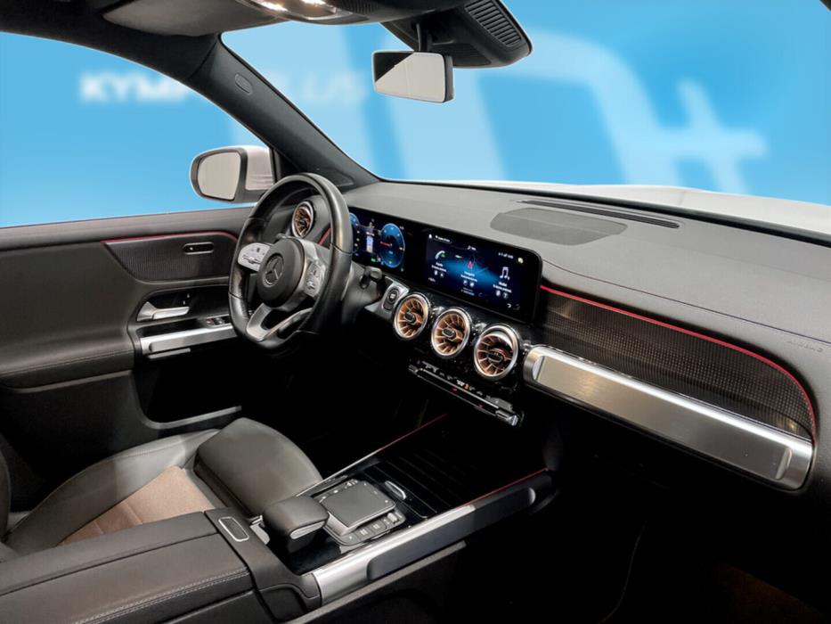 MERCEDES-BENZ EQB 2022