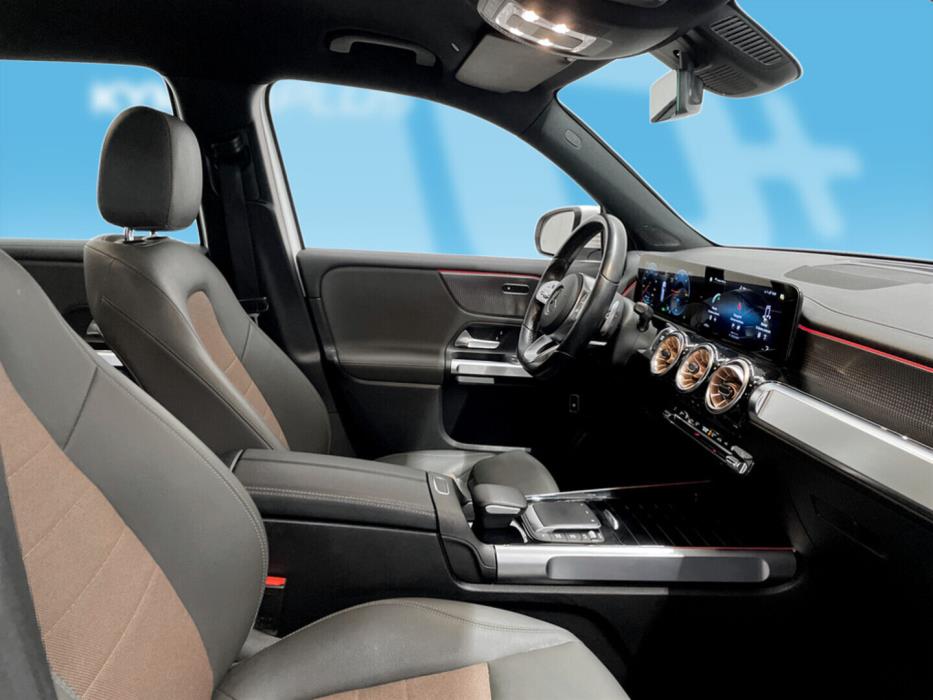 MERCEDES-BENZ EQB 2022