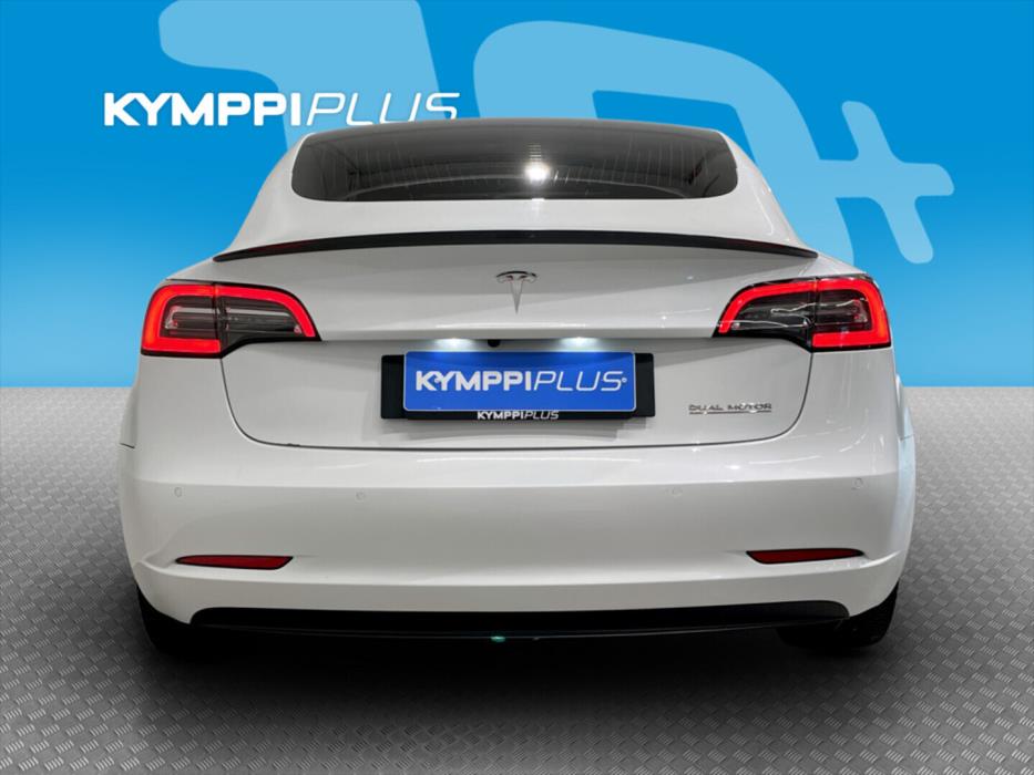 TESLA Model 3 2020