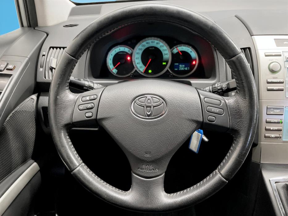 TOYOTA Corolla Verso 2008