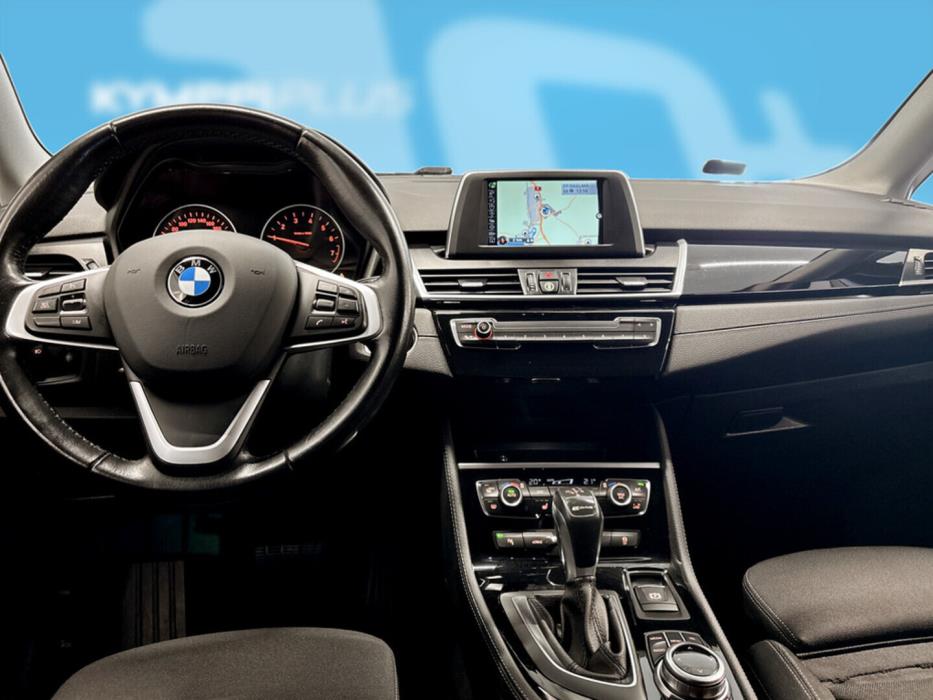 BMW 225 2017