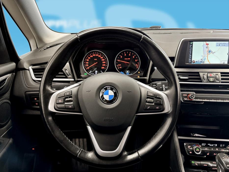 BMW 225 2017
