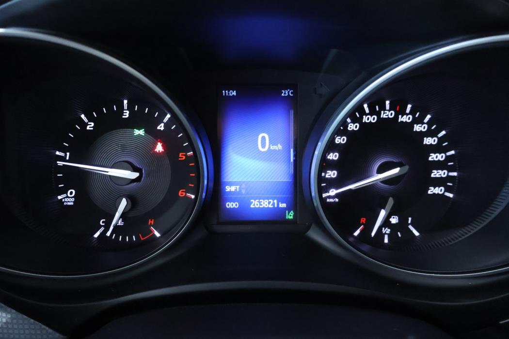 TOYOTA Avensis 2015