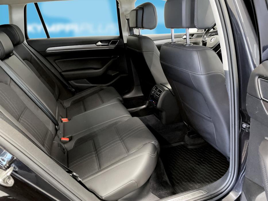 VOLKSWAGEN Passat 2017