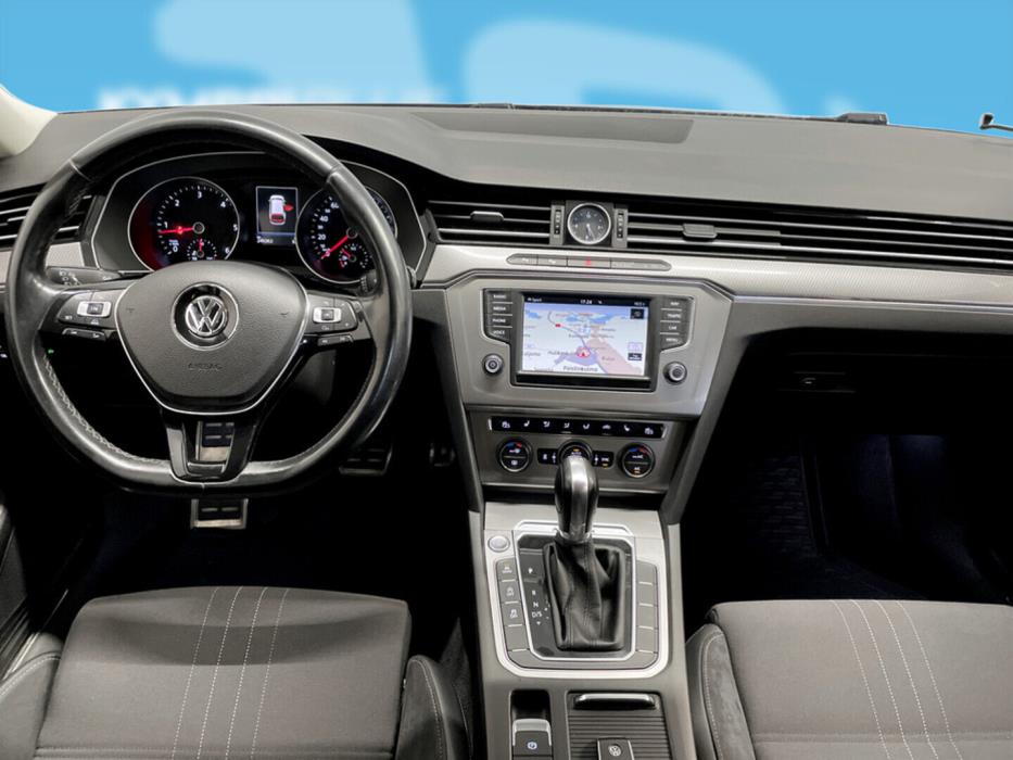 VOLKSWAGEN Passat 2017