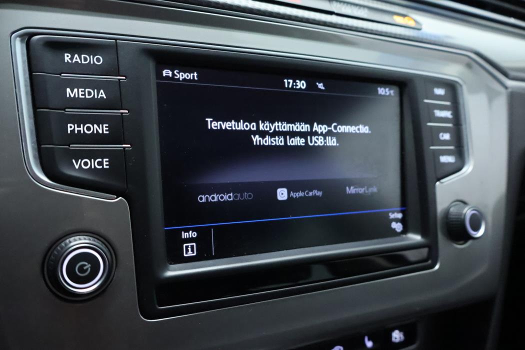 VOLKSWAGEN Passat 2017