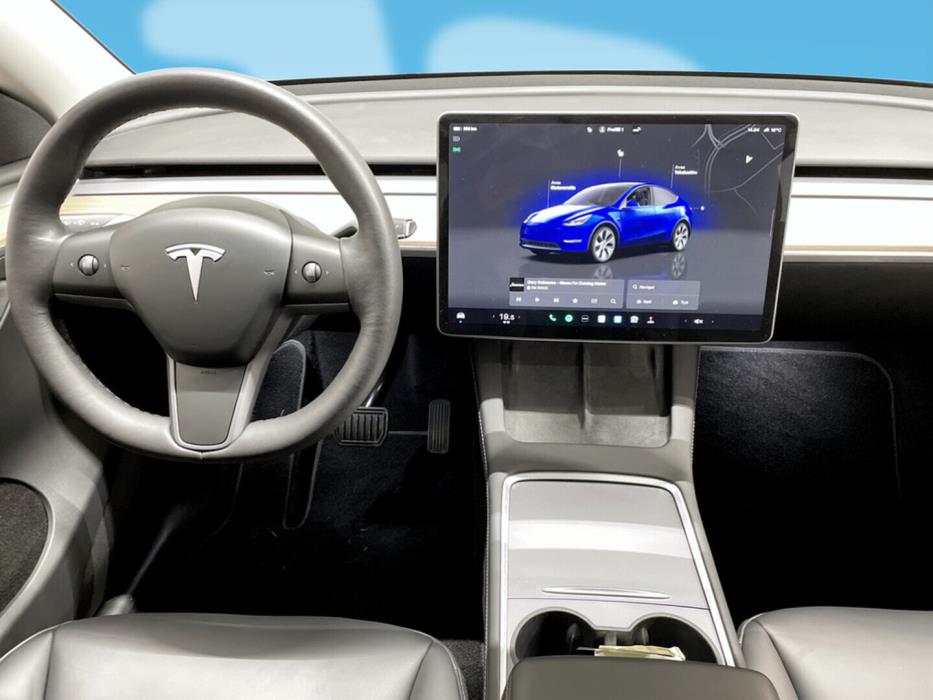 TESLA Model Y 2022