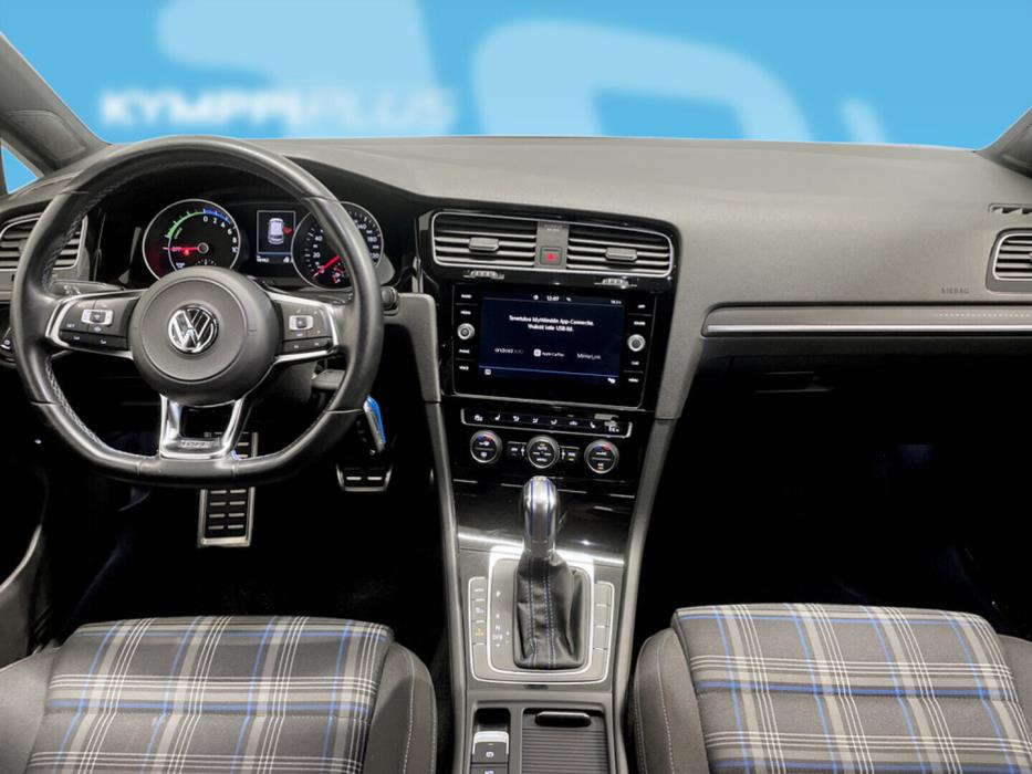VOLKSWAGEN Golf 2019