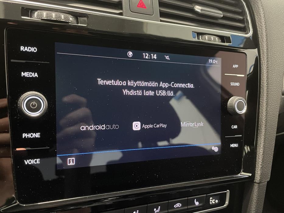 VOLKSWAGEN Golf 2019