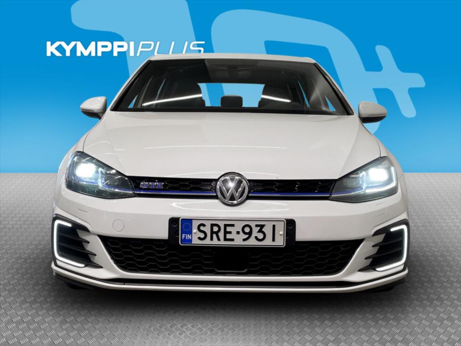 VOLKSWAGEN Golf 2019