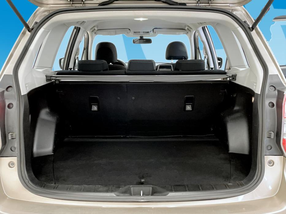 SUBARU Forester 2015