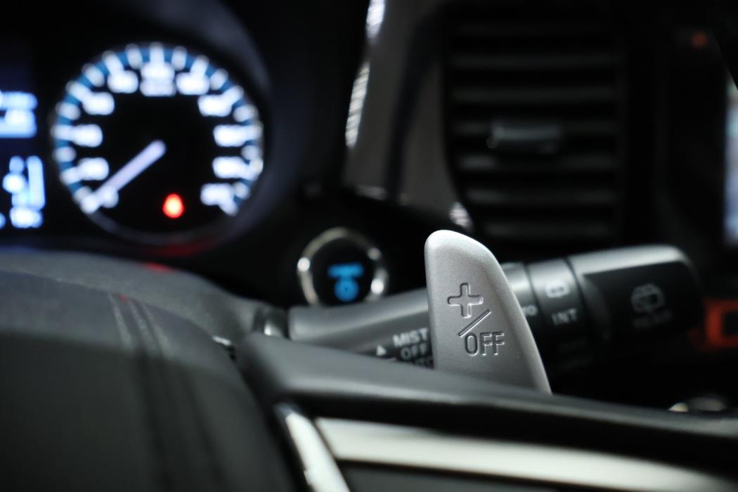 MITSUBISHI Outlander PHEV 2016