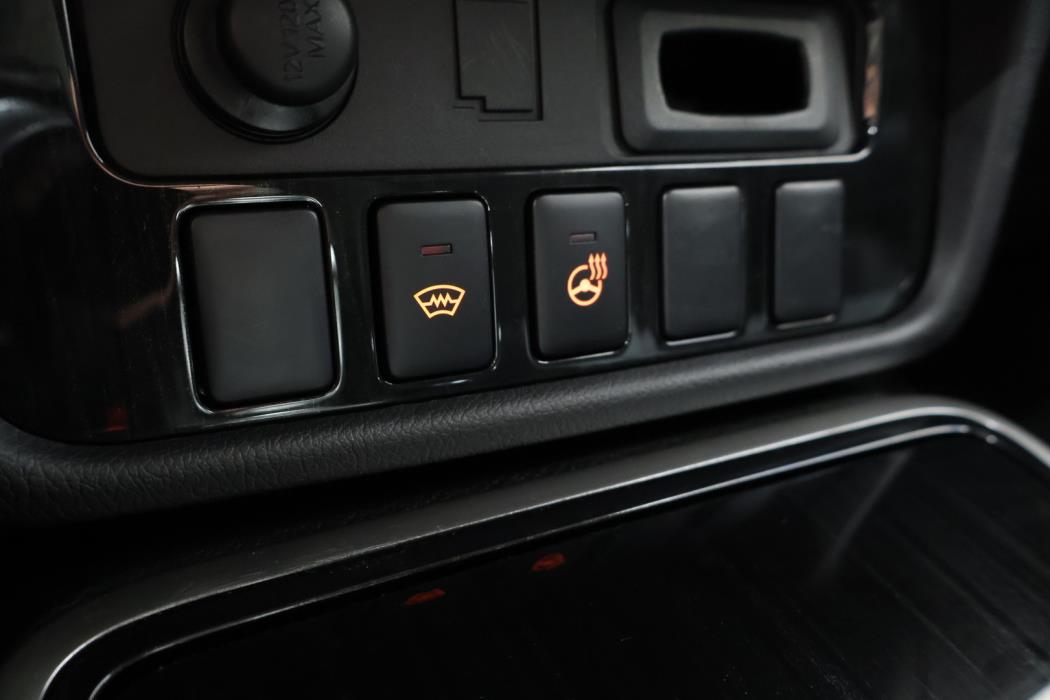 MITSUBISHI Outlander PHEV 2016