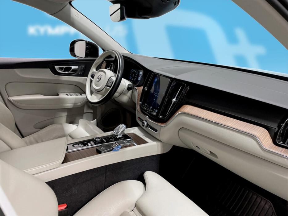 VOLVO XC60 2020