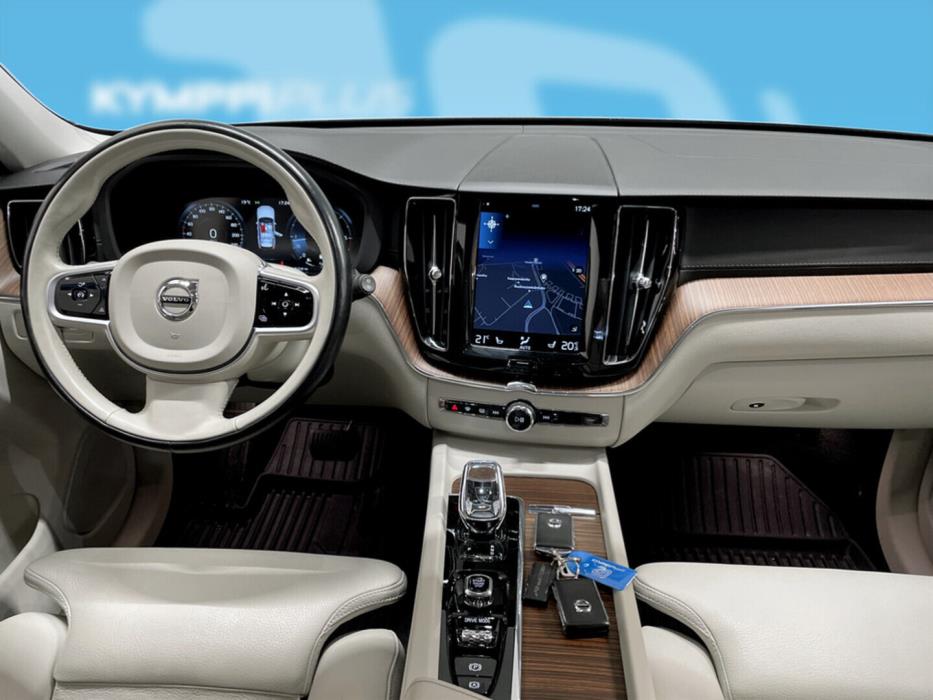 VOLVO XC60 2020