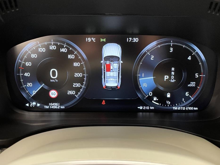 VOLVO XC60 2020