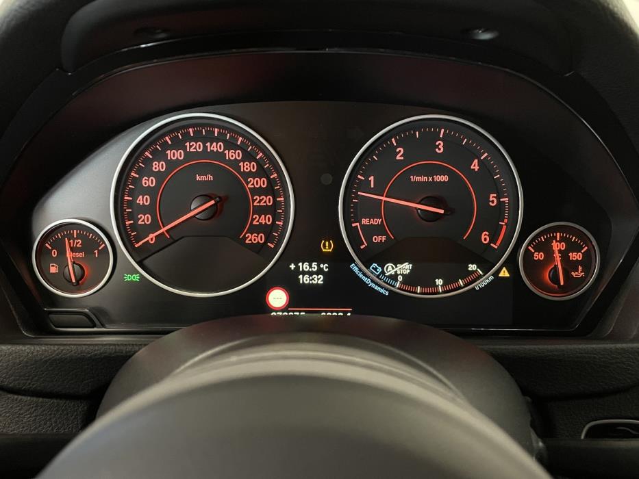 BMW 330 2014
