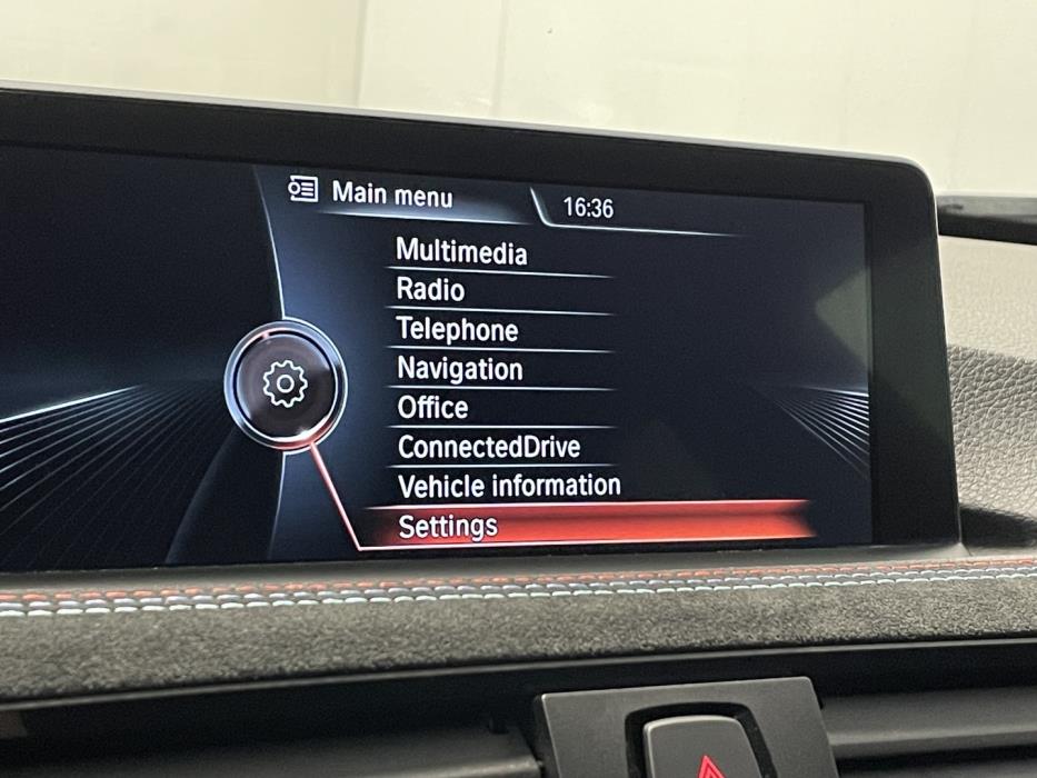 BMW 330 2014
