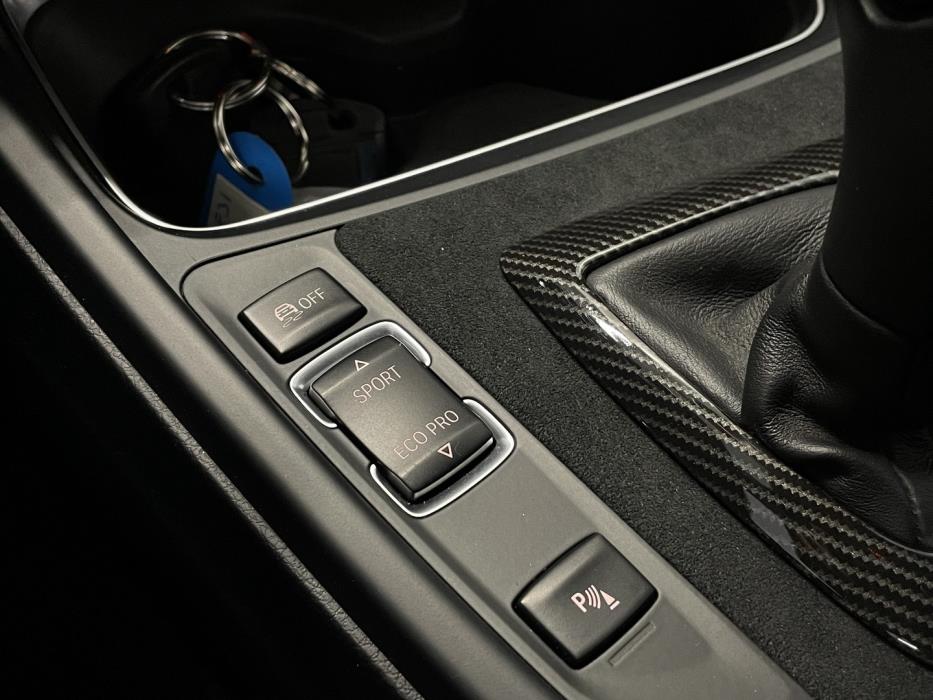 BMW 330 2014