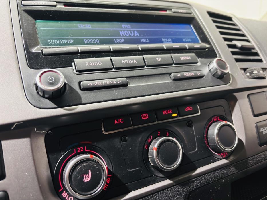 VOLKSWAGEN Caravelle 2014