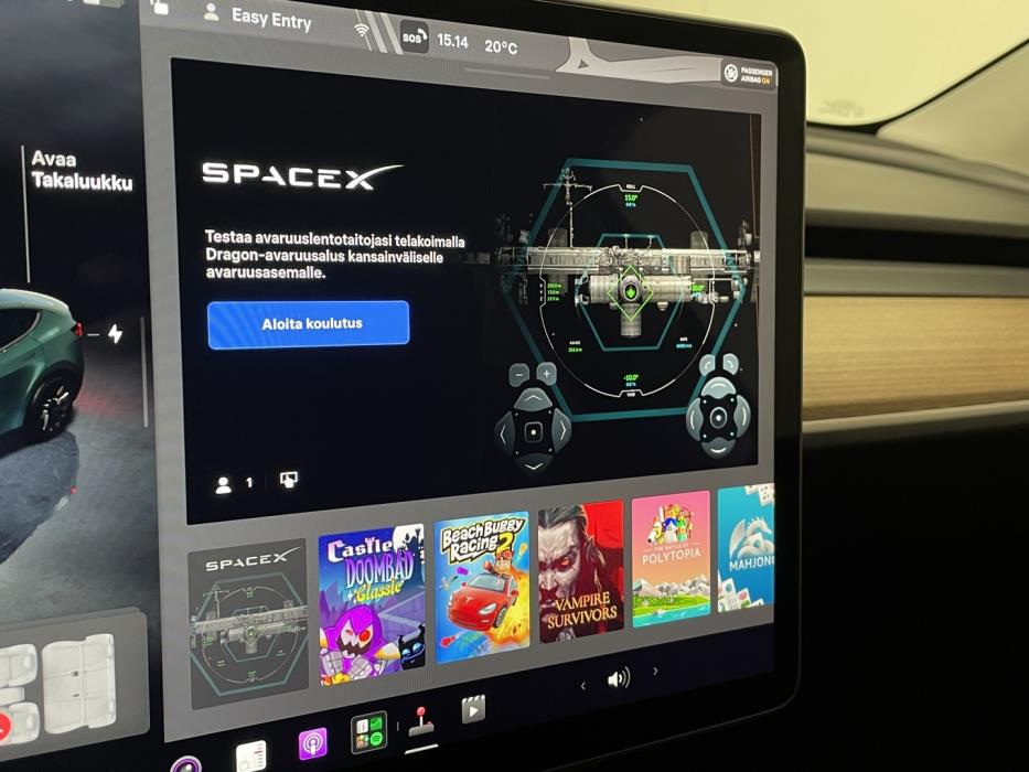 TESLA Model Y 2023