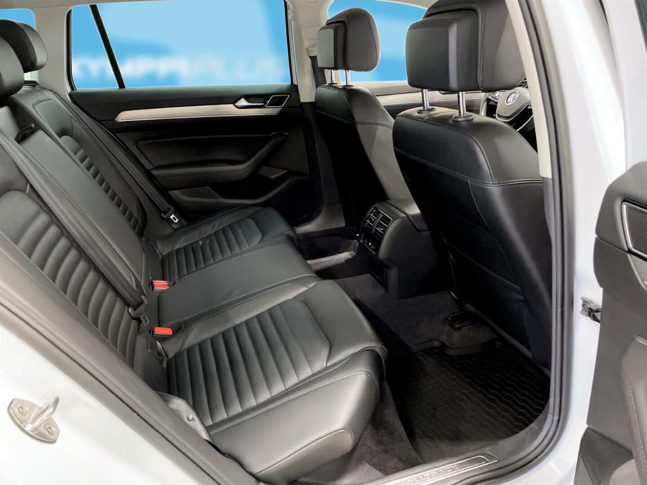 VOLKSWAGEN Passat 2018